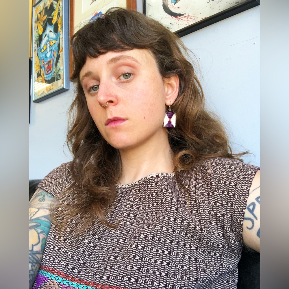 Meet your Posher, Leda